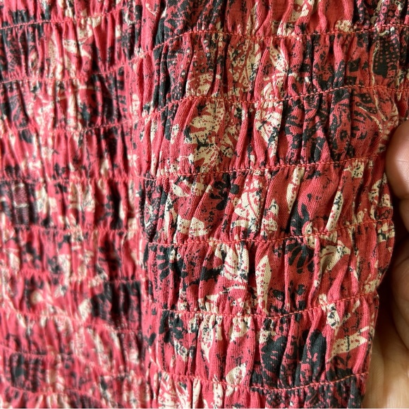 DKNY Jeans Floral V Neck Smocked Short Sleeve Top SZ 14 - Picture 7 of 10